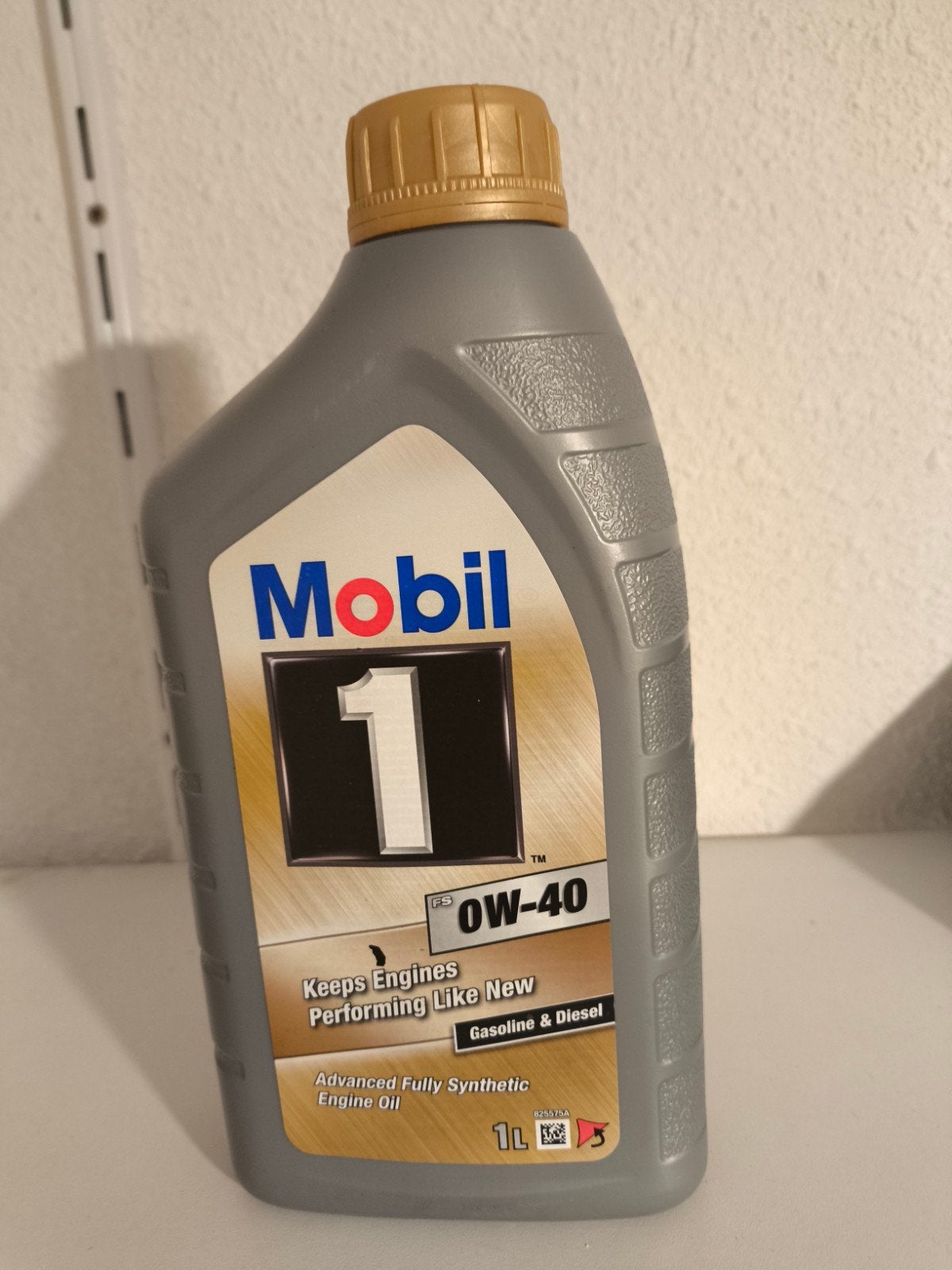 4 ongebruikte flessen Mobil 1 OW-40 motorolie, Ophalen, Nieuw