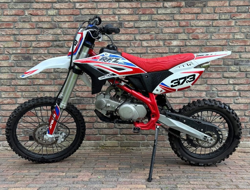 Apollo Rfz 140 crossmotor/pitbike, Zo goed als nieuw, 4 versnellingen, Ophalen, 140 cc