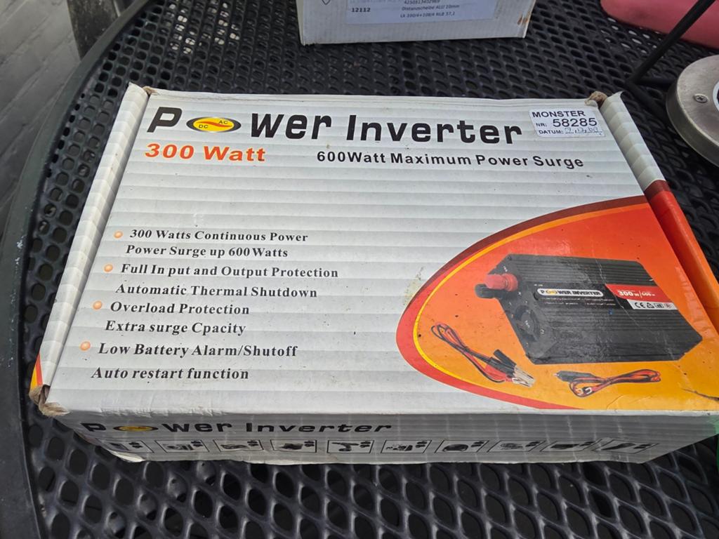 Power Inverter 300W/600W - Nieuw in doos, Ophalen of Verzenden, Nieuw