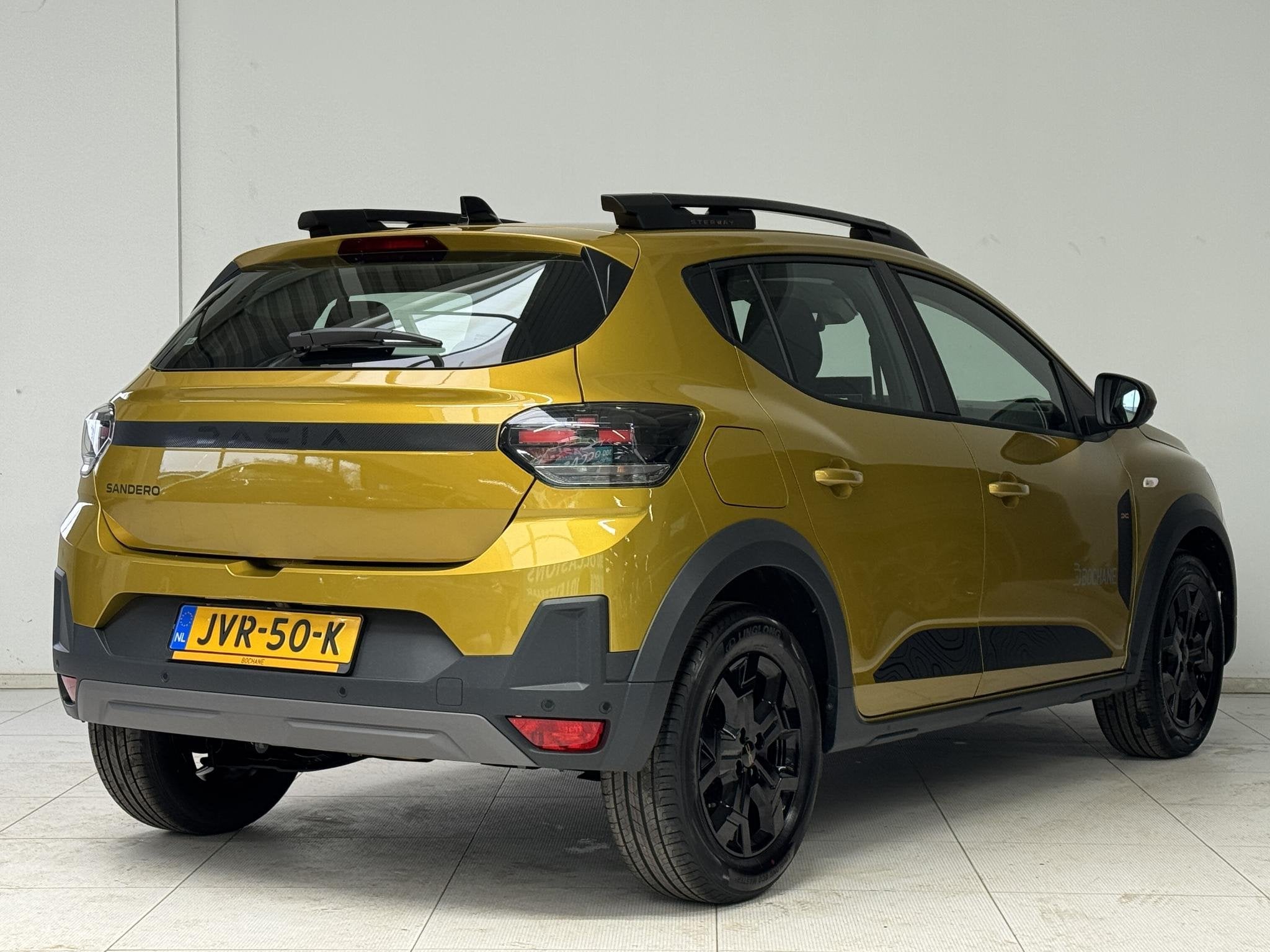 Dacia Sandero Stepway 1.0 TCe 110 Limited Edition | Apple Ca, Auto's, Stof, Met garantie (alle), 1070 kg, Bedrijf