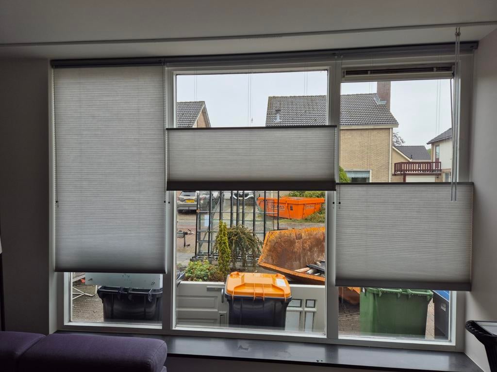 Luxaflex boven beneden plissé duettes, Huis en Inrichting, Stoffering | Gordijnen en Lamellen, Ophalen, Gebruikt, Grijs, 50 tot 100 cm