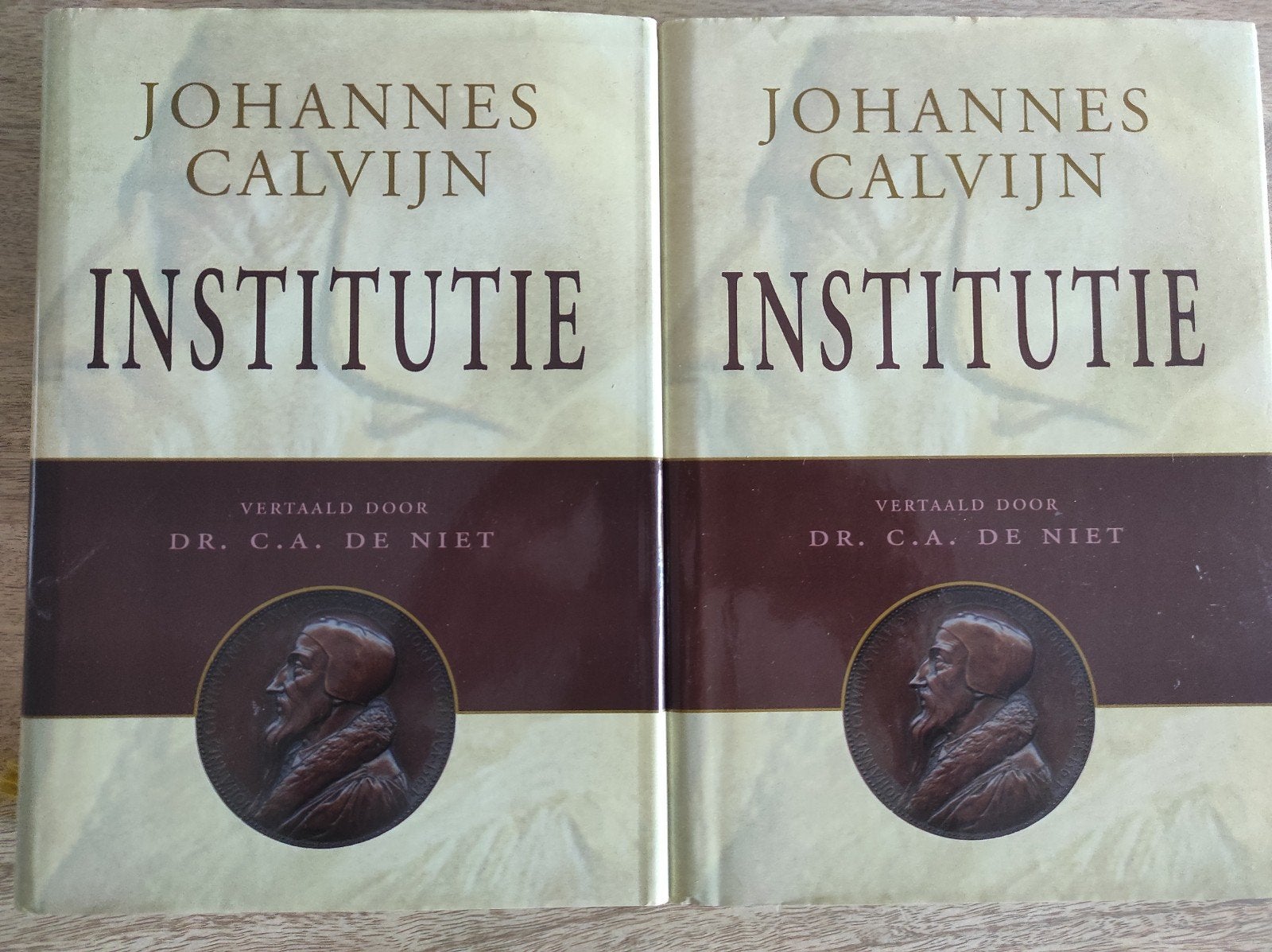 Institutie set Joh. Calvijn (vert. De Niet), Ophalen of Verzenden, Gelezen