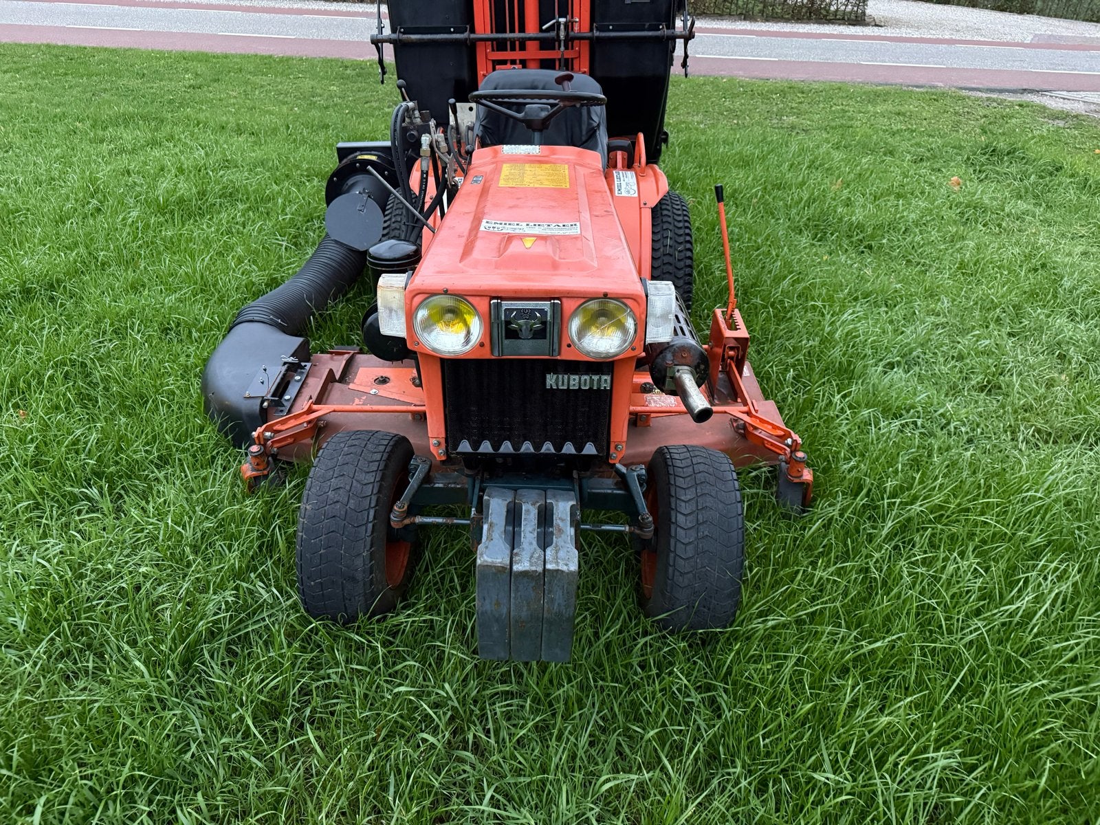Kubota B7100 Hydrostaat 3-cilinder met hoogkiepbak, Ophalen, Gebruikt