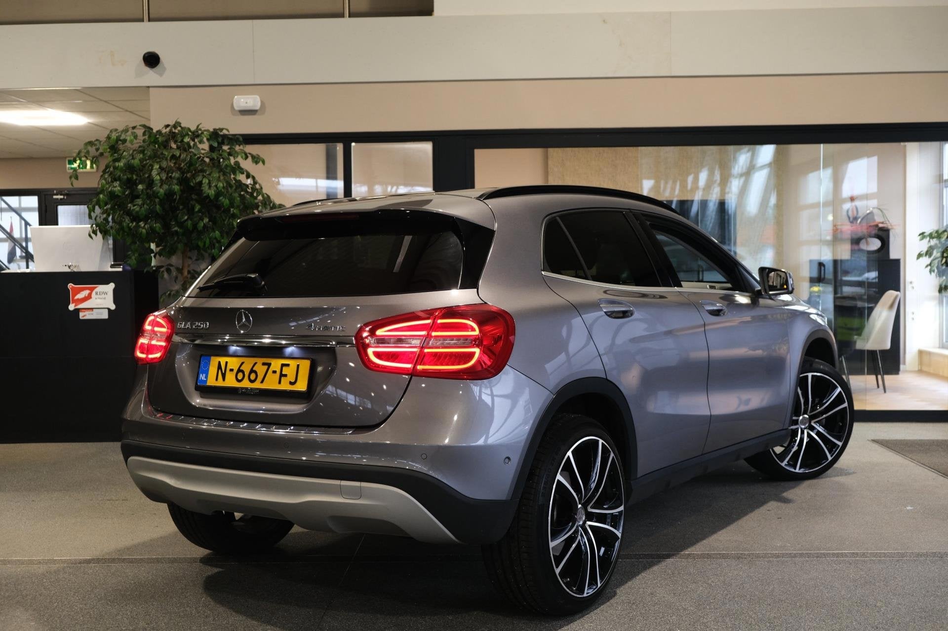 Mercedes-Benz GLA-klasse 250 4Matic DCT Led Cruise Leder Cam, Auto's, Automaat, 15 km/l, 4 cilinders, Leder