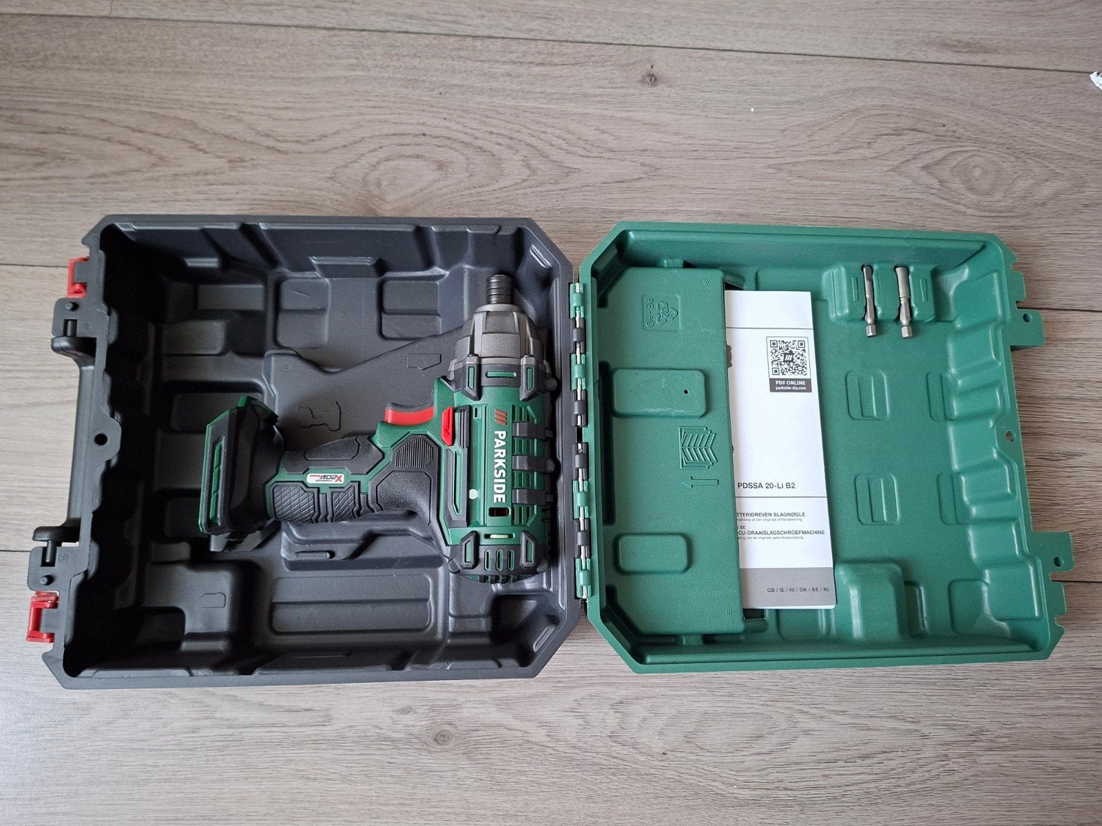 Parkside accu slagmoersleutel, Doe-het-zelf en Verbouw, Gereedschap | Boormachines, Ophalen of Verzenden, Zo goed als nieuw, Boor- en Schroefmachine
