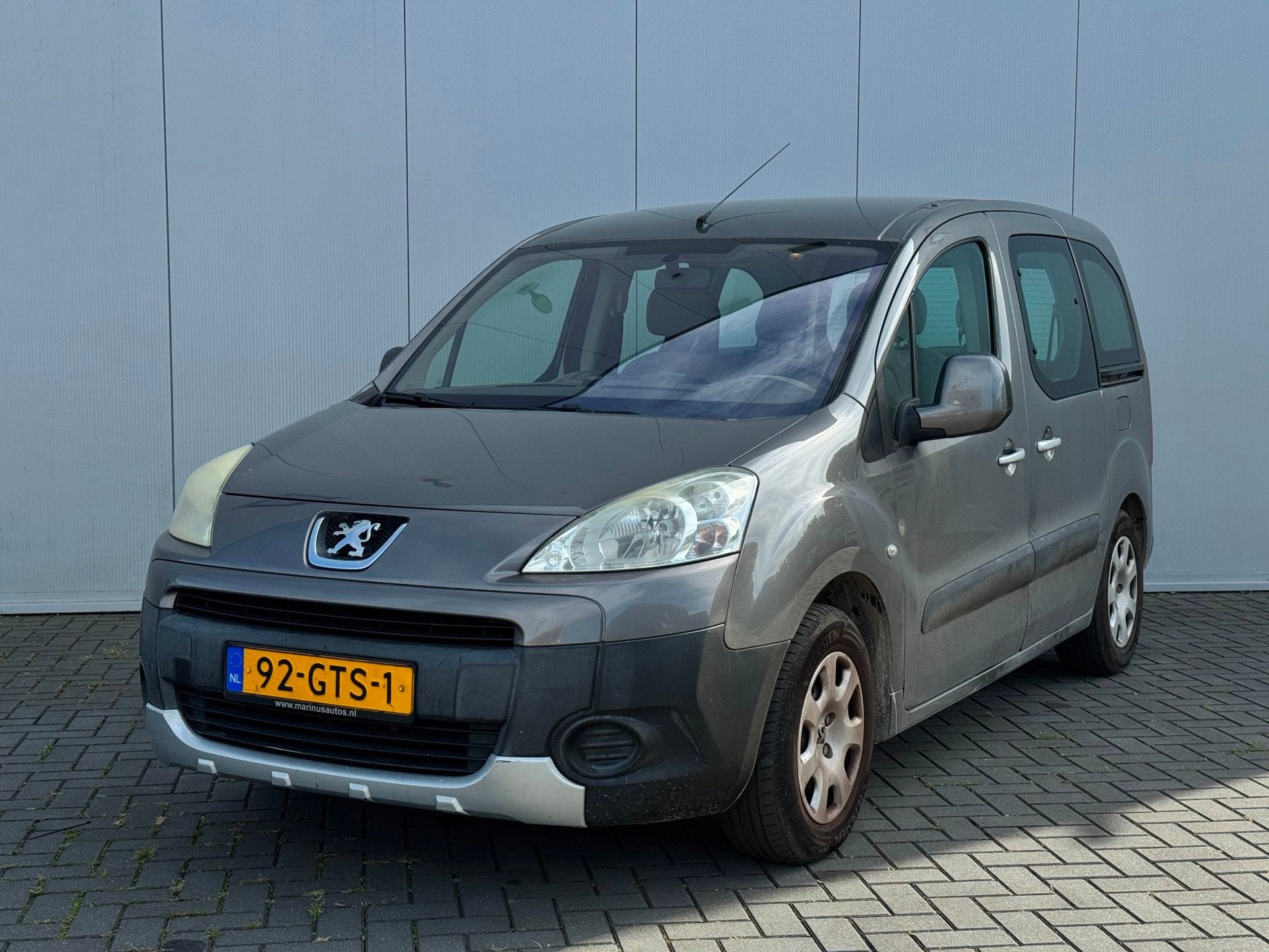 Peugeot Partner Tepee 1.6 XT - Trekhaak - Camera - Elektr. r, Auto's, Peugeot, Voorwielaandrijving, Stof, Beige, 4 cilinders