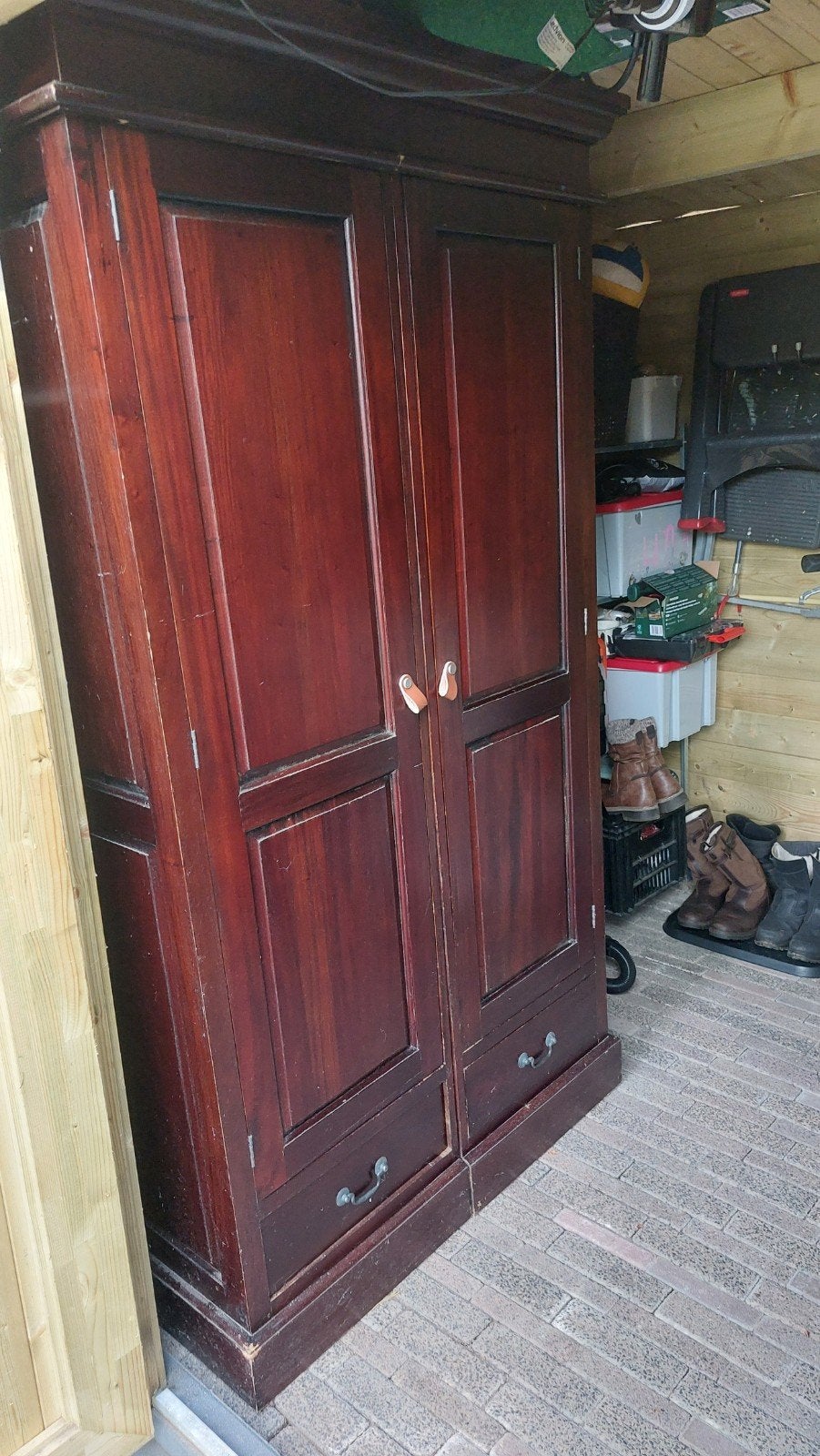 koloniale kast, Ophalen