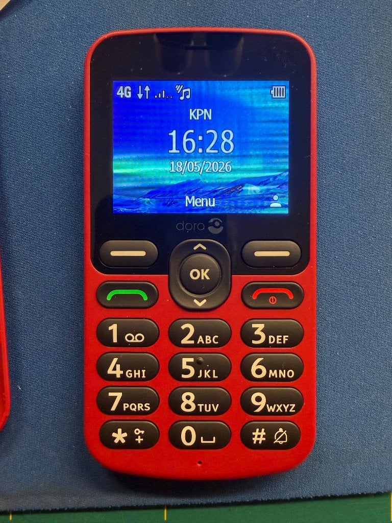 DORO  1880  GSM  4G seniorentelefoon  nieuwstaat, Ophalen of Verzenden, Klassiek of Candybar, Zonder simlock, Zonder abonnement