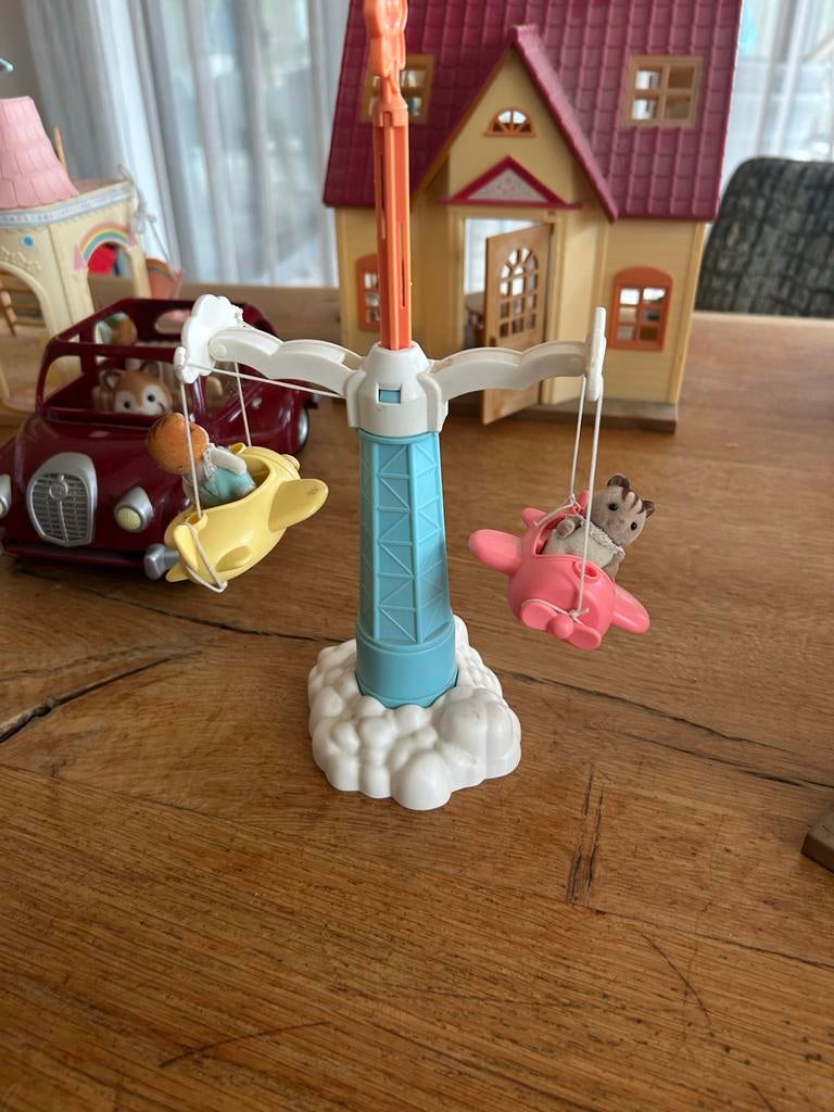 Grote Sylvanian Familieset huis,auto,bus,kermis,kapper,winke, Kinderen en Baby's, Speelgoed | Overig, Gebruikt, Jongen of Meisje