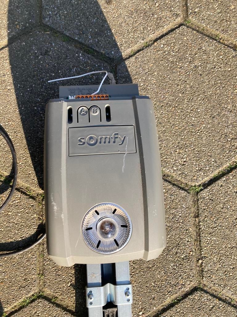 Garagedeur aandrijving Somfy, Ophalen, 120 cm of meer, Garagedeur, Minder dan 200 cm