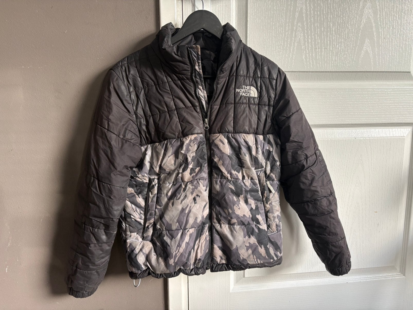 The North Face gewatteerde jas camouflage Youth L /, Kinderen en Baby's, Ophalen of Verzenden, Zo goed als nieuw, Jongen, Jas