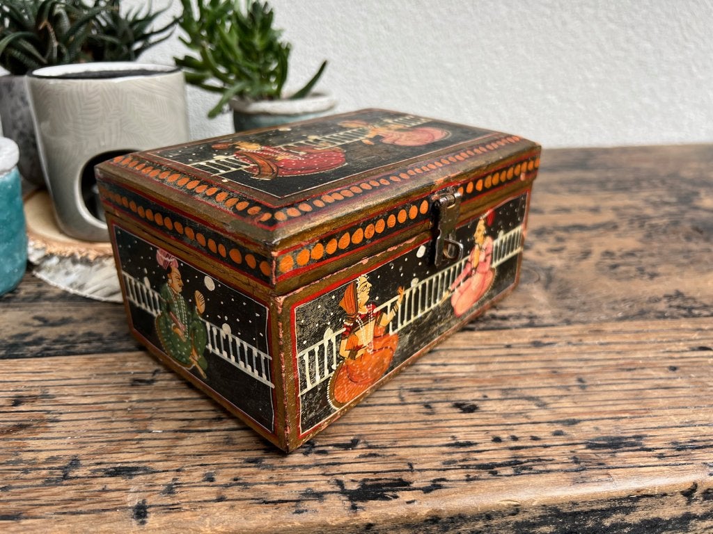 Handgeschilderd India kistje Indiase handwerk kist, Huis en Inrichting, Woonaccessoires | Kisten, Teakhout, Minder dan 50 cm, Ophalen of Verzenden