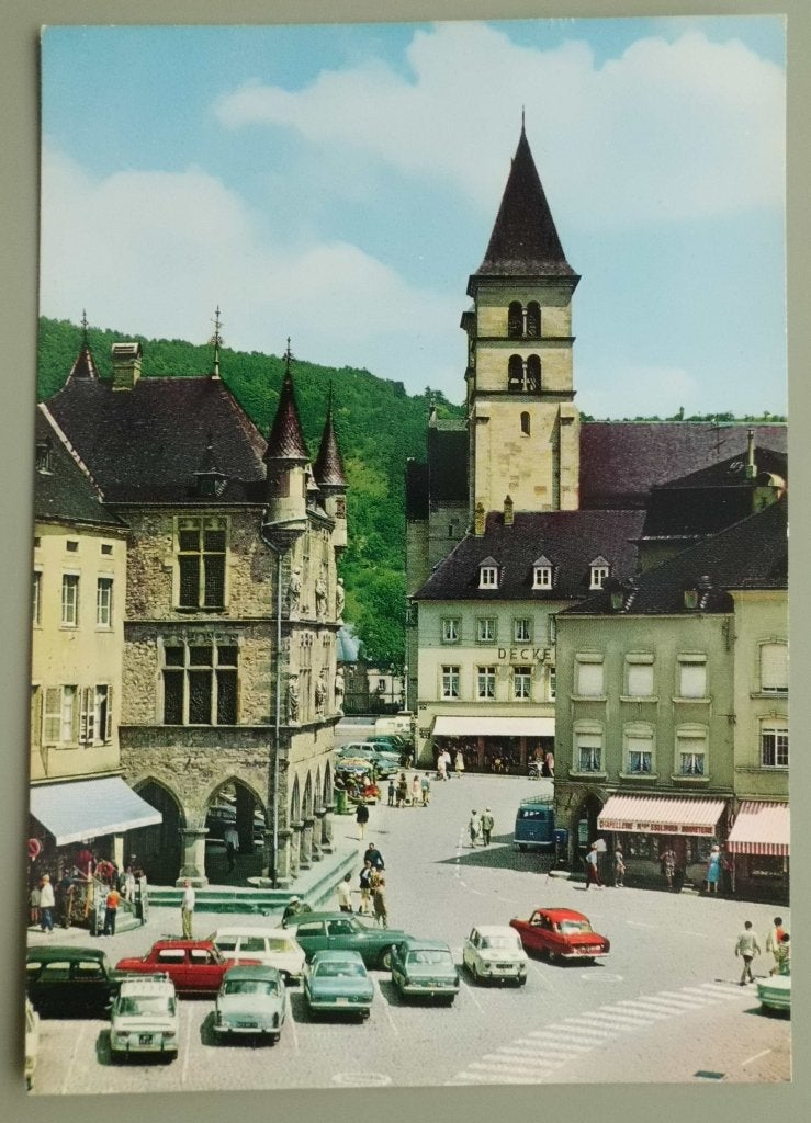 Echternach - Luxemburg - markt - oude autos - Renault, Ophalen of Verzenden, 1960 tot 1980, Ongelopen, België en Luxemburg