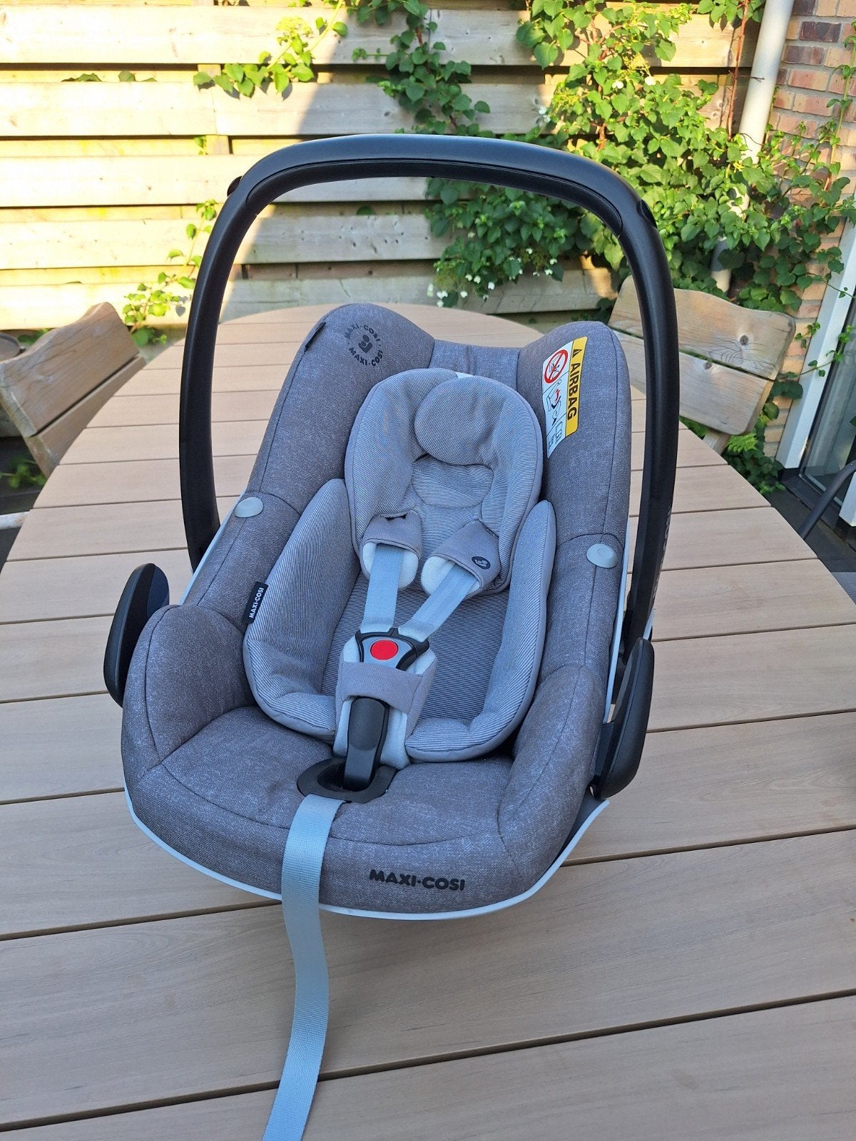 Maxi Cosi Pebble Pro I-size Nomad Grey met accessoires, Ophalen, Autogordel of Isofix, Gebruikt, Zijbescherming