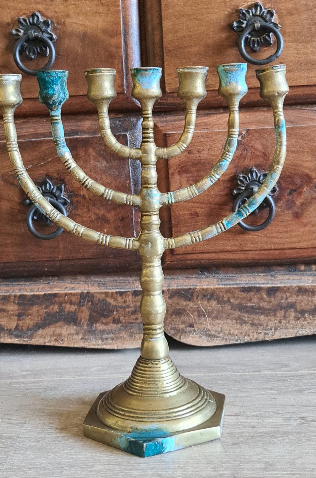 Antieke Messing Menora - Joodse Zevenarmige Kandelaar, Antiek en Kunst, Ophalen of Verzenden, Koper of Brons