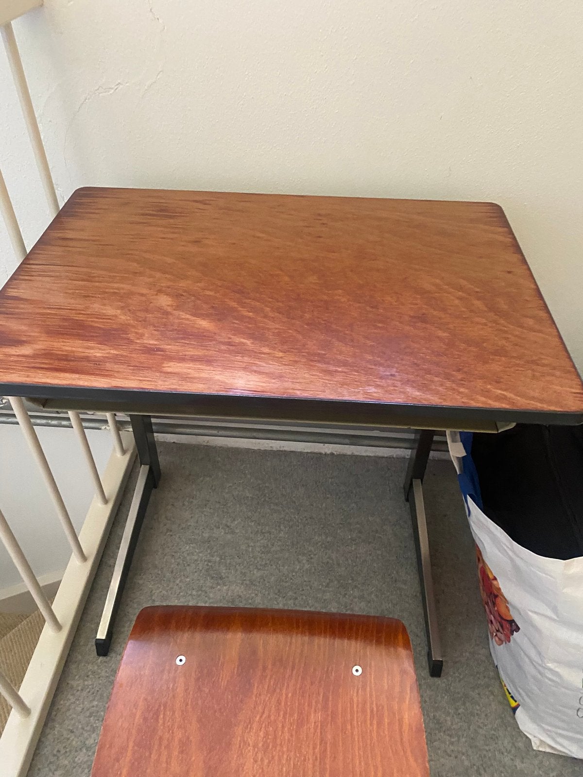 Oud schoolsetje, Huis en Inrichting, Bureaus, Ophalen, Opbergruimte, Gebruikt, Schoolbureau