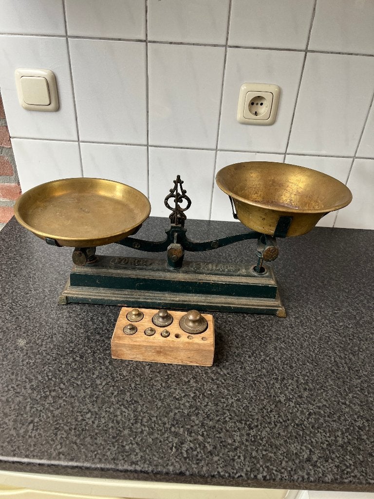 Antieke Force balans weegschaal met nog enkele gewichtjes ., Antiek en Kunst, Ophalen of Verzenden