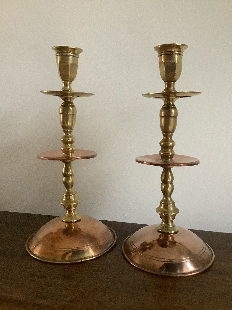 Stel grote koperen kandelaars, 28 cm hoog., Antiek en Kunst, Antiek | Kandelaars, Ophalen, Koper of Brons