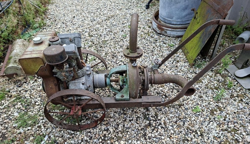 Oude Waterpomp met Motor - Schuurvondst, Tuin en Terras, Waterpompen, Ophalen, Gebruikt, Elektrisch, Overige typen