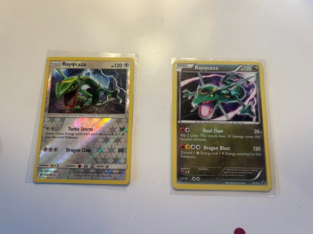 Rayquaza Pokemon Kaarten - 106/145 & XY 141, Ophalen of Verzenden, Zo goed als nieuw, Losse kaart, Foil