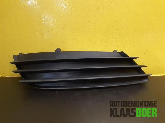 Bumperdeel rechts-voor van een Opel Vectra, Gebruikt, Opel, Ophalen of Verzenden, Bumper