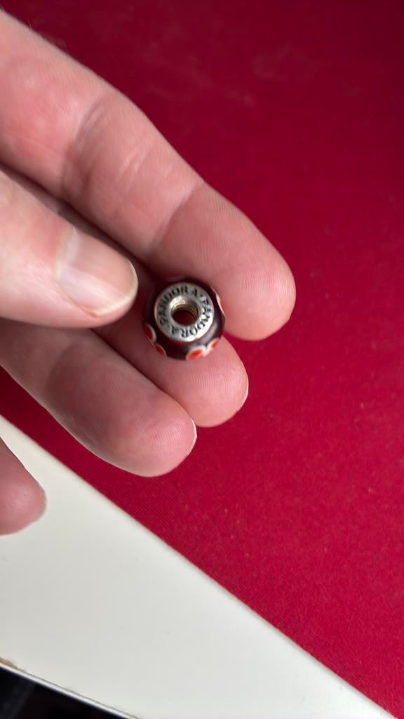 925 pandora glas bedel rood zilver, Sieraden, Tassen en Uiterlijk, Bedels, Gebruikt, Pandora, Ophalen of Verzenden, 1 bedel