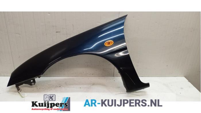 Scherm links-voor van een Mazda MX-3, Gebruikt, -, -, Mazda