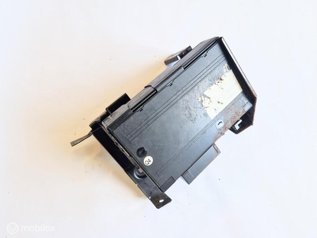 CD wisselaar Mercedes E-klasse W210 300 TD ('95-'02), Gebruikt, Mercedes-Benz, Ophalen of Verzenden, Mercedes-Benz