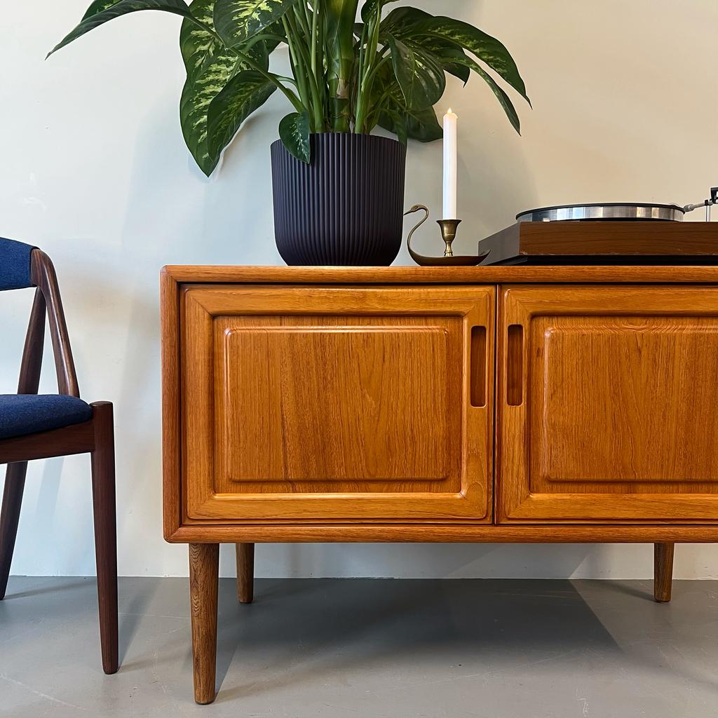 **SALE**  Vintage (TV / audio) kastje •Dyrlund• #2, Gebruikt, ., ., 25 tot 50 cm