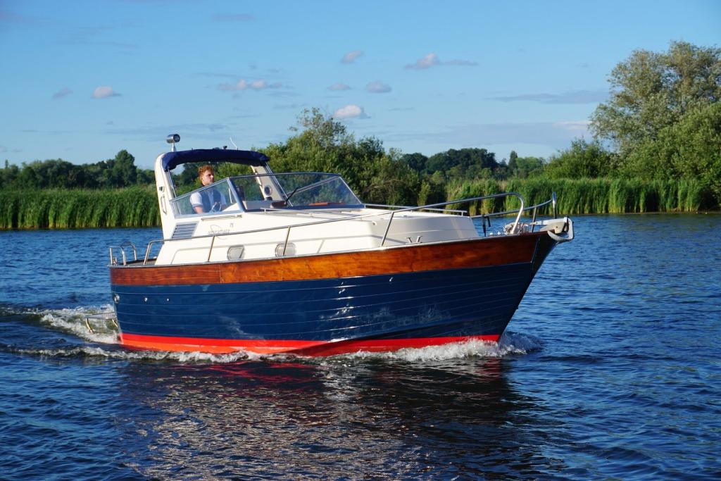 Apreamare 75 2x VM Diesel 170pk | Motorrevisie Vaarklaar!, Ophalen, Diesel, Haltewachter 18, Zo goed als nieuw