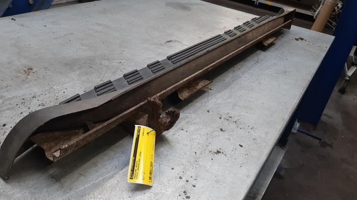 Treeplank rechts van een Toyota Landcruiser, Gebruikt, -, -, Ophalen of Verzenden