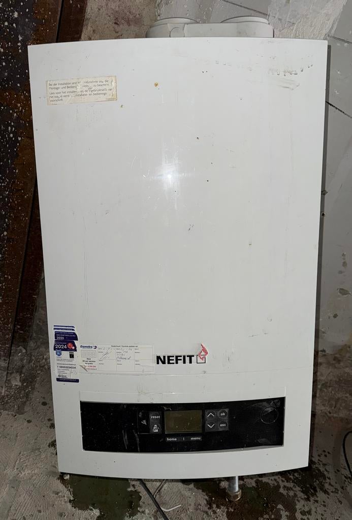 Nefit TrendLine HRC30 CW5 cv-ketel uit 2012, Doe-het-zelf en Verbouw, Verwarming en Radiatoren, Ophalen, 30 tot 80 cm, Gebruikt