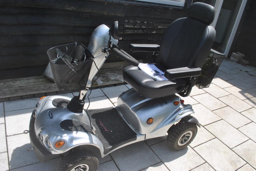 Scootmobiel Mango Lion 4, 54km, zeer nette staat, rijplaten, Diversen, Brommobielen en Scootmobielen, Ophalen, Gebruikt, 16 km/u of meer