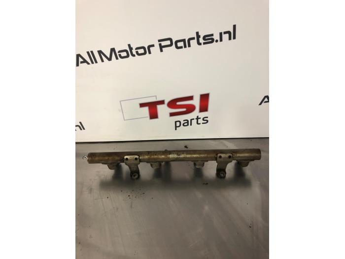 Brandstofverdeler van een Audi A8, Gebruikt, -, -, -