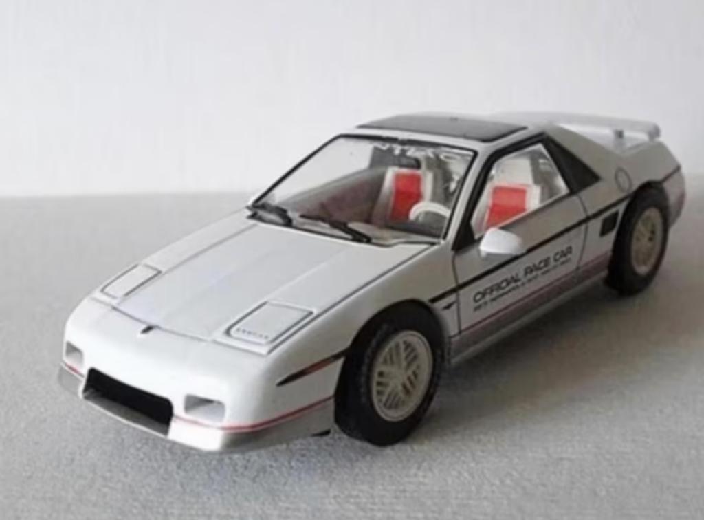 Pontiac Fiero Indy 500 Pace Car '84 1/43 American cars # 104, Verzenden, Nieuw, Auto, Overige merken