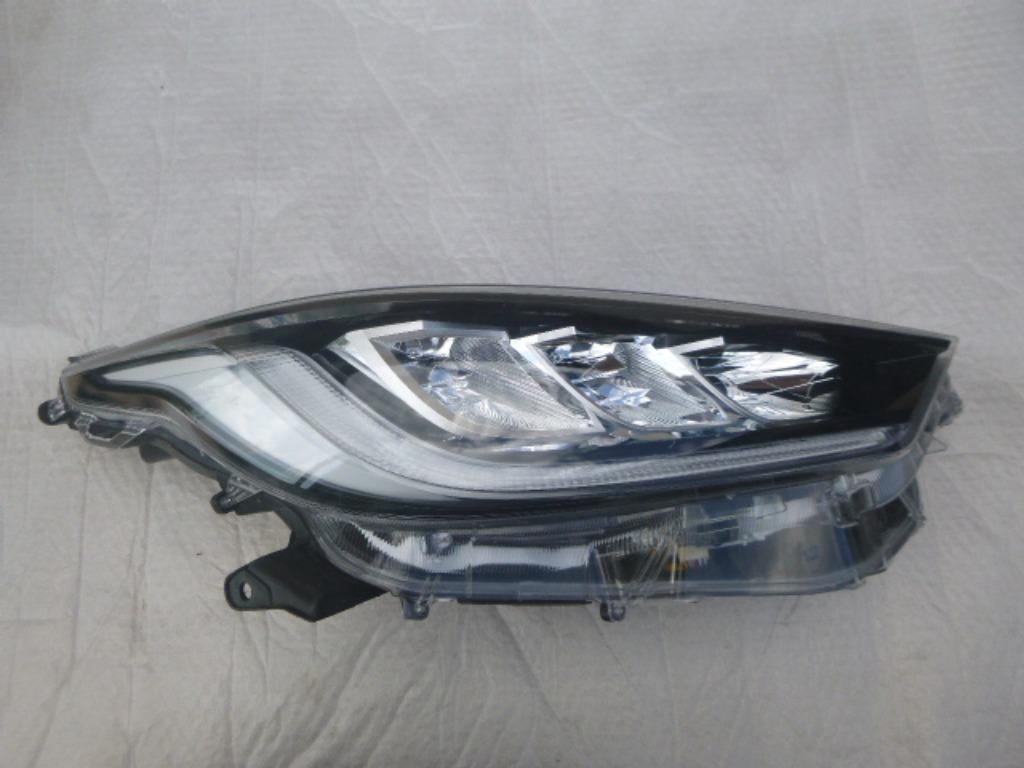 TOYOTA YARIS IV KOPLAMP FULL LED Rechts 2020-, Ophalen, Gebruikt, Toyota