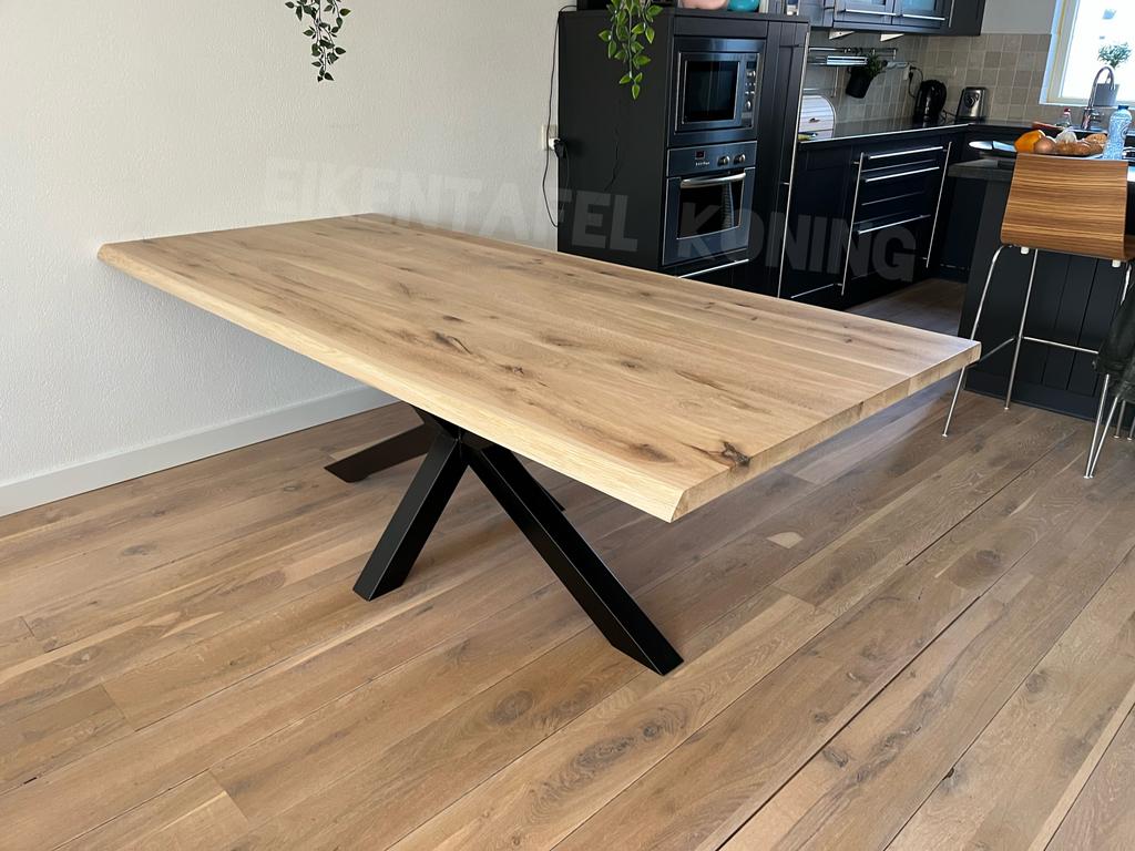 Eiken boomstamtafel eettafel massief spinpoot voorraad SALE!, Vijf personen of meer, Rechthoekig, Nieuw, 200 cm of meer