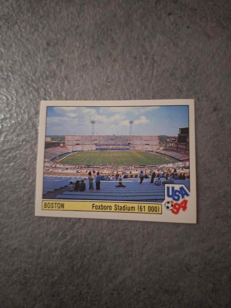Panini sticker WK 94 USA (Rood). Speelstadion Boston., Verzenden, Zo goed als nieuw, Sticker