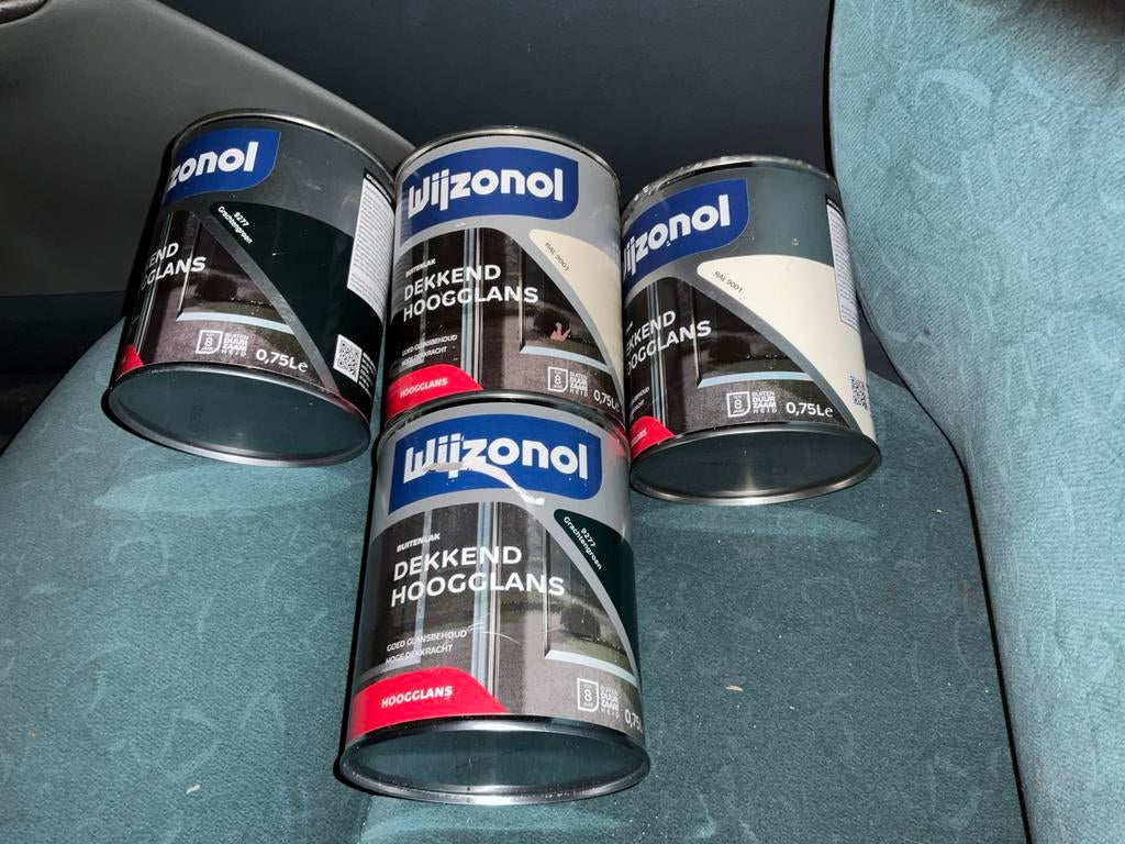 Wyzonol hoogglans. 2 xgrachtengroen en 2 x 9001  4 voor 60, Ophalen of Verzenden