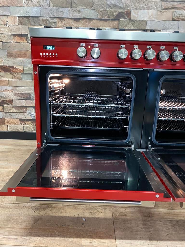 Prachtige Britannia Ferrari rode 6 pits+Frytop 2 ovens 120cm, 60 cm of meer, Ophalen of Verzenden, Zo goed als nieuw, Energieklasse A of zuiniger