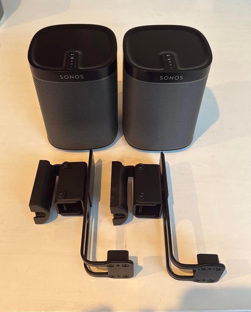 Sonos play 1 zwart inclusief muurbeugels multiroom speakers, Ophalen of Verzenden, Zo goed als nieuw, Sonos, Minder dan 60 watt