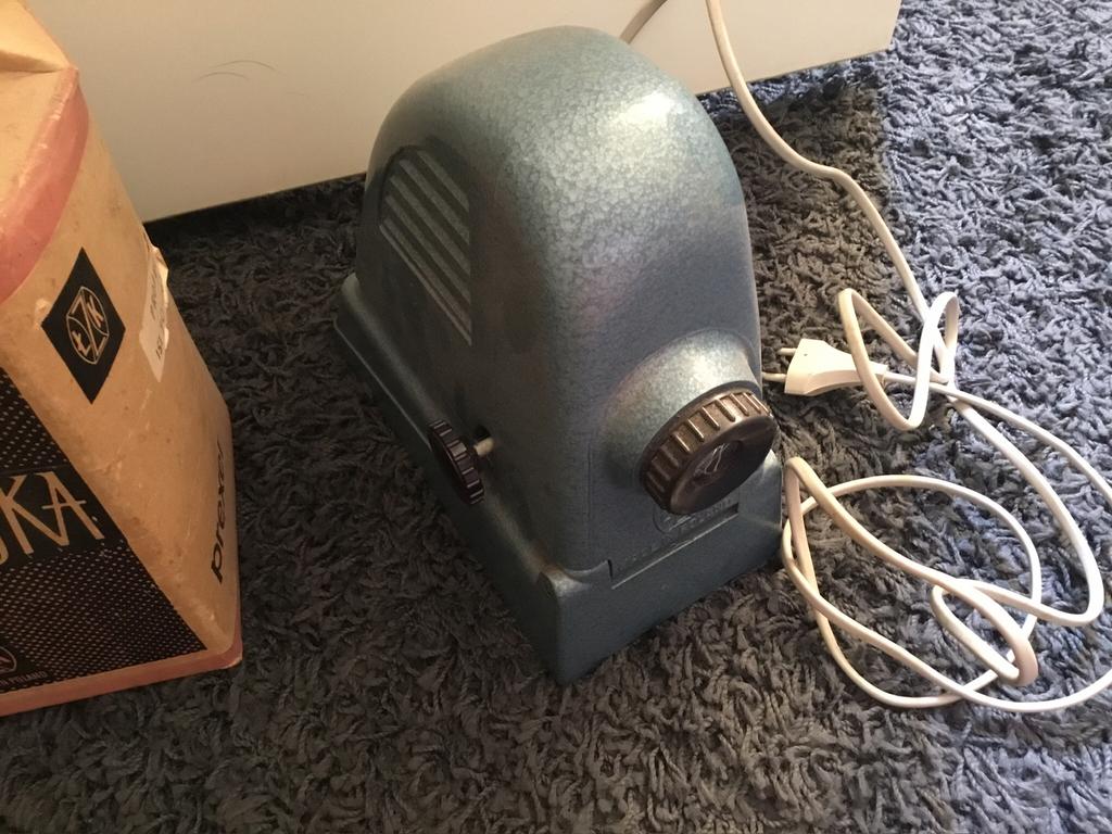 Oude film projector, Verzamelen, Ophalen of Verzenden, 1960 tot 1980, Projector
