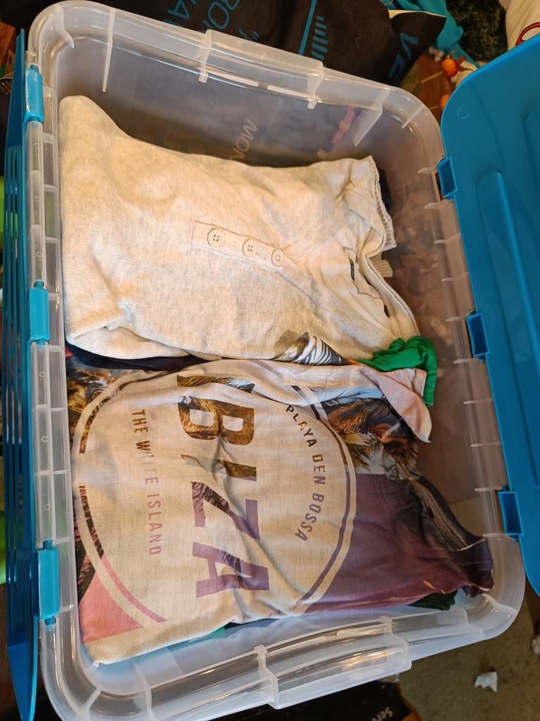 Kist met heren kleding, Ophalen of Verzenden, Gedragen