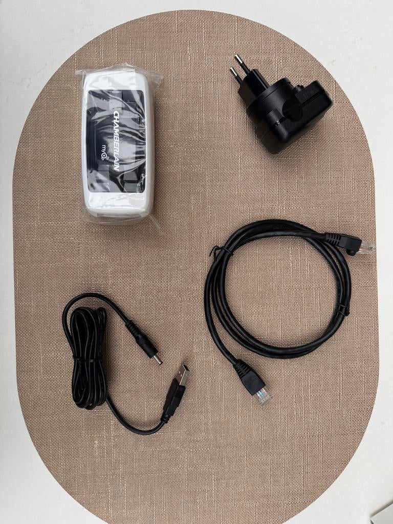 Chamberlain myQ 830REV Starter Kit - Nieuw!, Ophalen of Verzenden, Nieuw, 200 cm of meer, 150 tot 200 cm