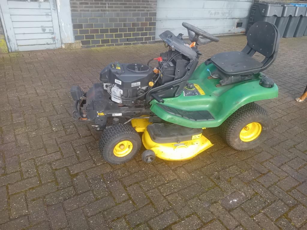 Zitmaaier john deere x300, Tuin en Terras, Ophalen of Verzenden, Gebruikt