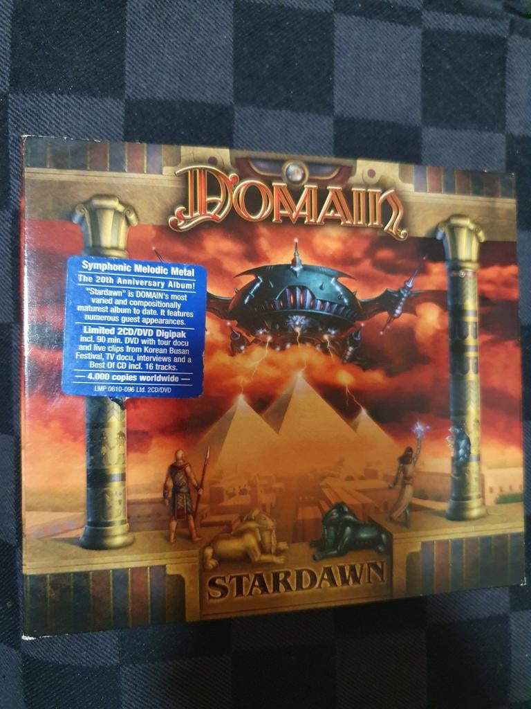 Domain stardawn 2 cd + dvd digipack, Verzenden, Gebruikt