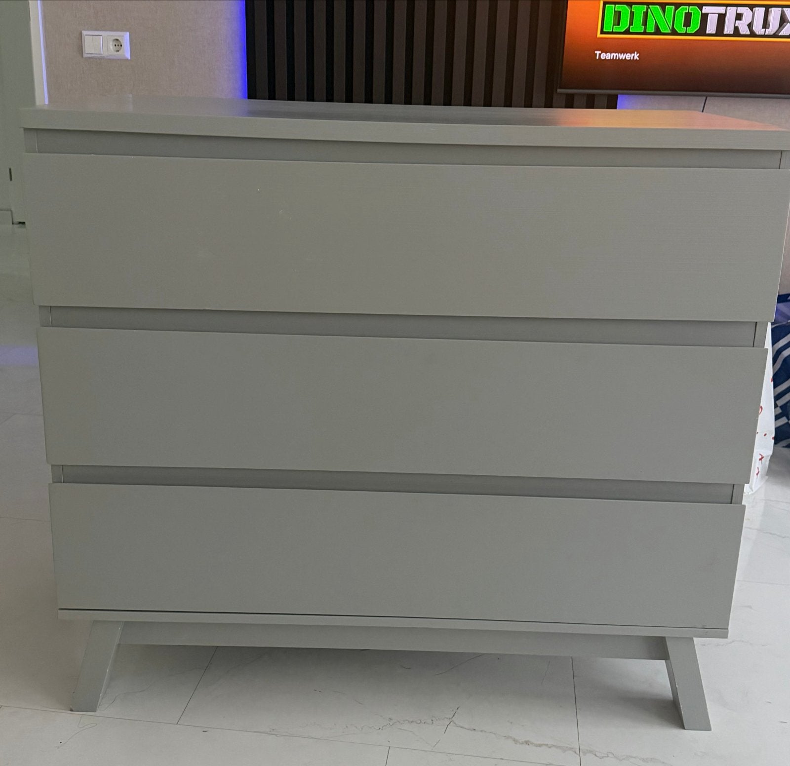TWF Commode Grijs met 3 Lades - Zo goed als nieuw, Kinderen en Baby's, Ophalen, Zo goed als nieuw, 75 tot 100 cm, Minder dan 50 cm