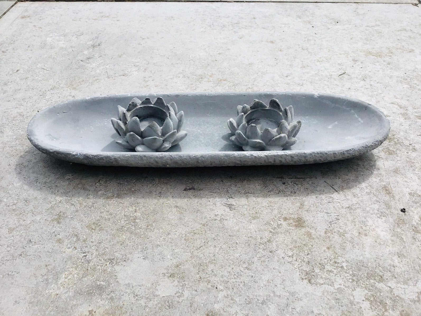 Stenen theelichthouder in lotusvorm. 40cm x 12cm x 4cm, Huis en Inrichting, Woonaccessoires | Kandelaars en Kaarsen, Ophalen of Verzenden