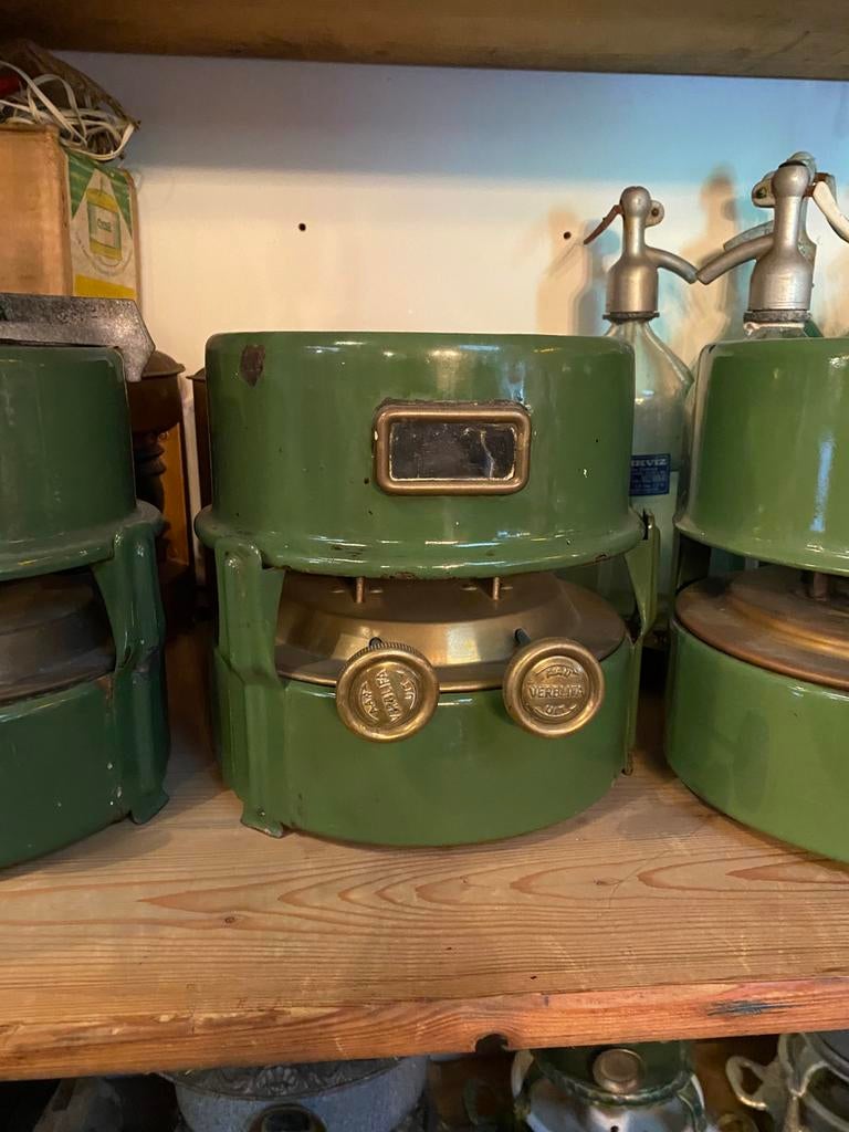 Drie zeer aparte petroleumstellen., Ophalen of Verzenden
