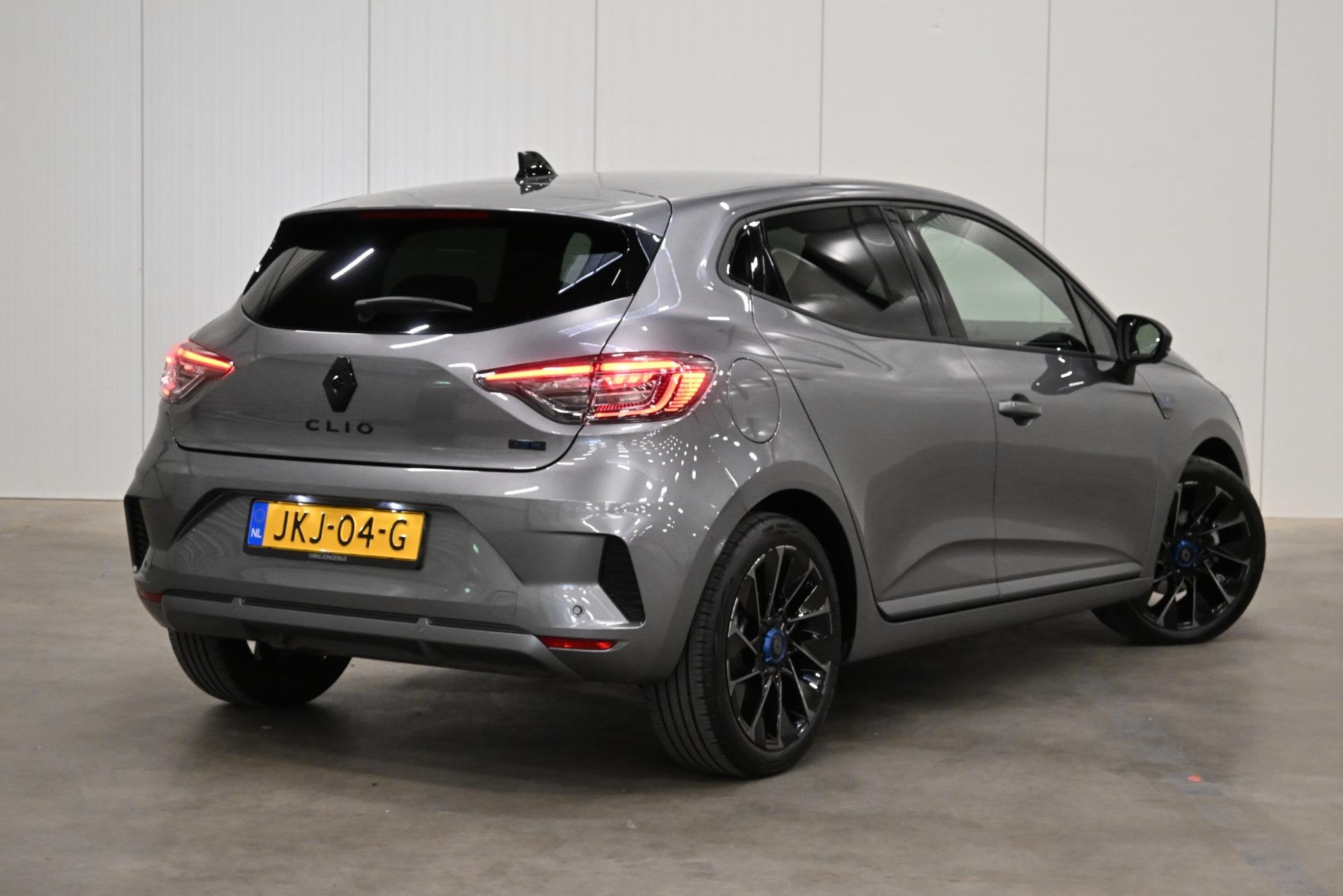 Renault Clio E-Tech Full Hybrid 145 esprit Alpine | BOSE | 3, Dealer onderhouden, Gebruikt, Euro 6, Leder en Stof